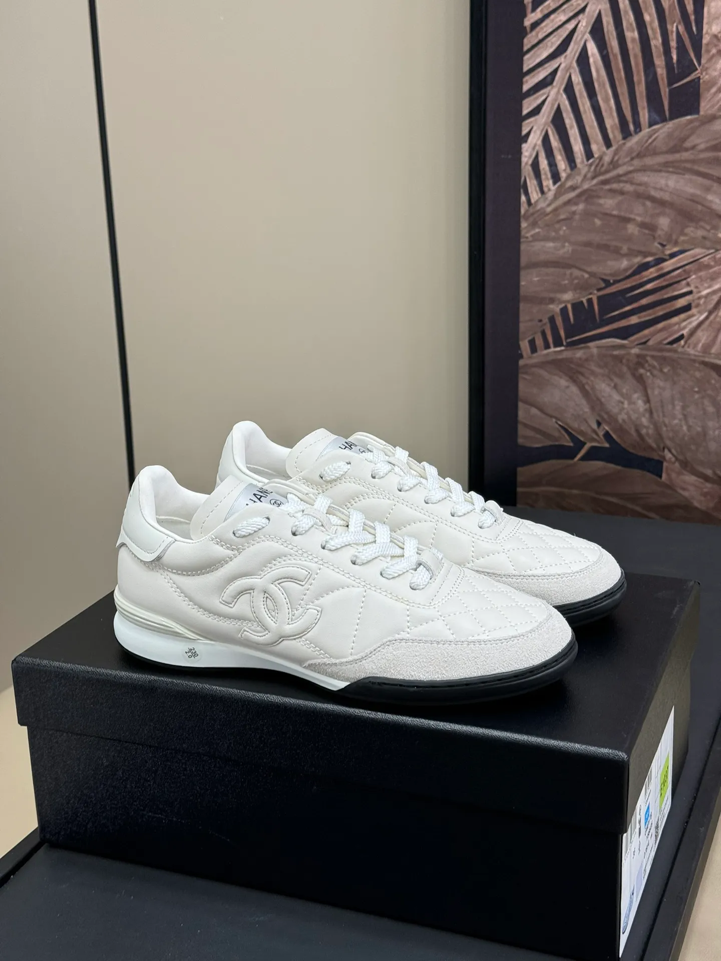 👟👟Ex-factory price 520👟👟chanel 24b sneakers new product 24 autumn and winter sneakers, the third generation of sneakers made of lambskin material, classic rhombus elements, extremely easy to wear, full of fashionability💯high-quality goods size 35-41
